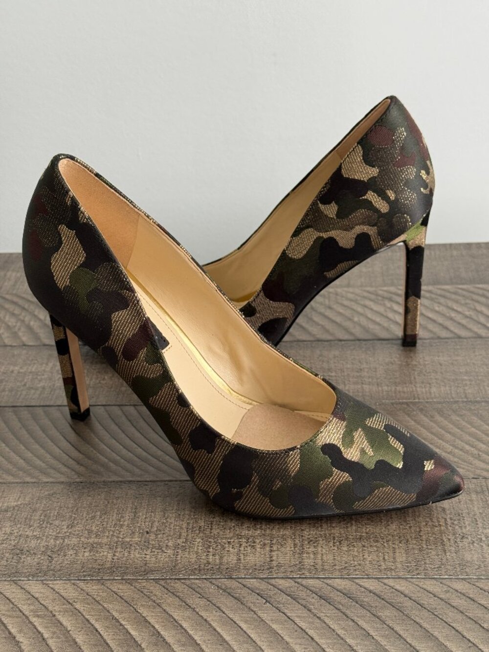 Nine West Tatiana Pointy Toe Metallic Camo Stiletto High Heels Size 6.5M